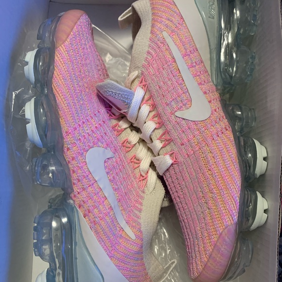 Nike Shoes - Women’s Vapormax Flyknit 3